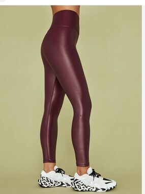 Carbon38 high rise Takara shine legging - Burgundy M